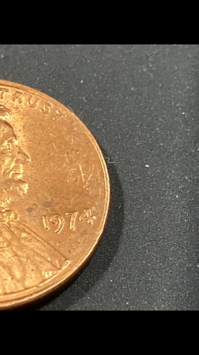 1974 penny error Doubling on date, Liberty & In God We Trust. Rare, Rare item. - Picture 3 of 10