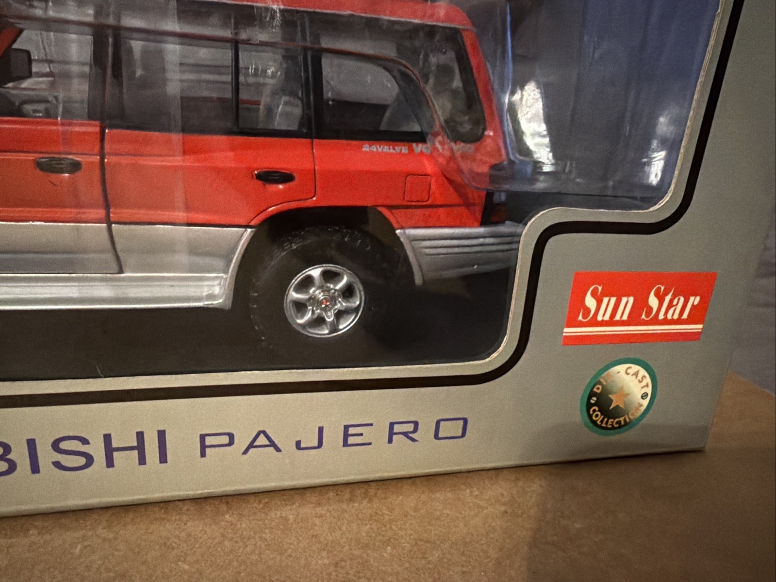 1/18  Sunstar  Mitsubishi Montero 4WD V6 3500 Diecast New!! Rare!