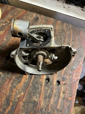OEM Echo SRM-210 String Trimmer Crankcase Free Shipping