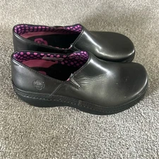 Unbranded  Women's Renova Nursing Clogs Black Size 6