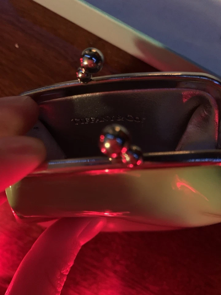 Monedero de cuero vintage Tiffany & Co. con cierre de beso verde Foto 3 de 4