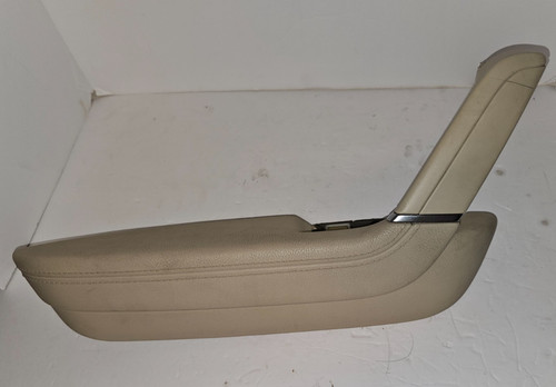 REAR LEFT DRIVERSIDE DOOR PANEL ARM REST fits VOLKSWAGEN CC 2009 - 2017 OEM