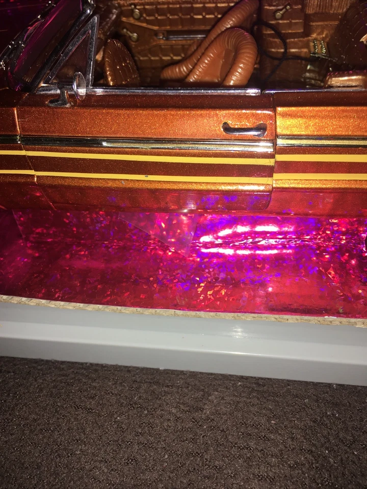 Ertl American Muscle 1/18 Lowrider Orange 1964 Chevy Impala Convertible #32304 - Image 2 of 4