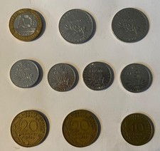 10 alte Münzen Frankreich – Francs und Centimes - 60er, 70er, 80er, 90er Jahre