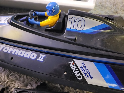 Vintage Nikko Radio/Remote Control Jet Tornado 2 RC Boat 1:10 Scale + 1 Battery - Picture 4 of 24