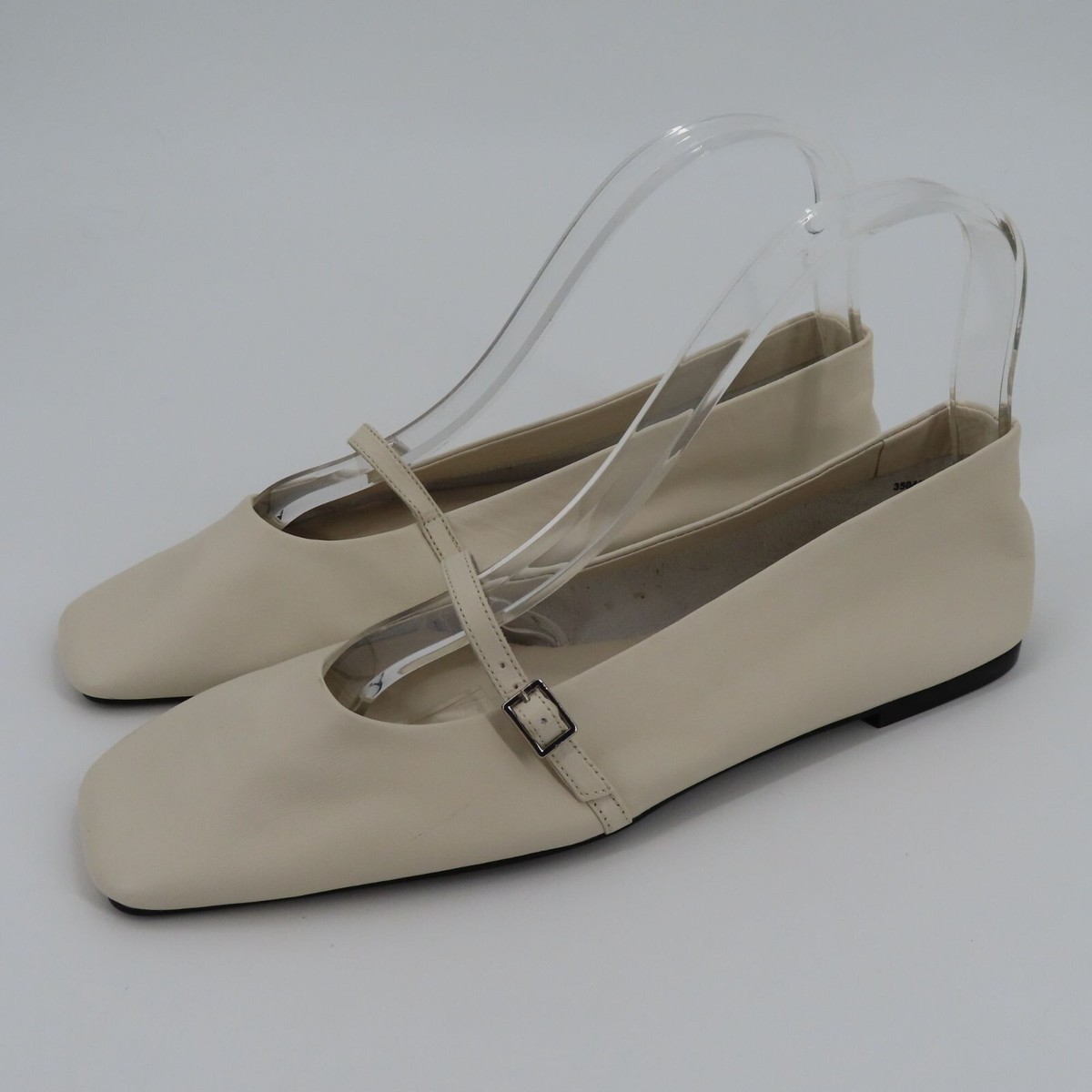 ZARA ザラ　スタッズ レザー フラットシューズ　39 ZARA ザラ スタッズ レザー フラットシューズ 39 ZARA ザラ