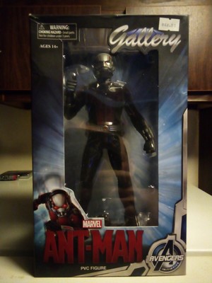 Diamond Gallery Select Marvel Ant-Man PVC Figure Diorama Avengers