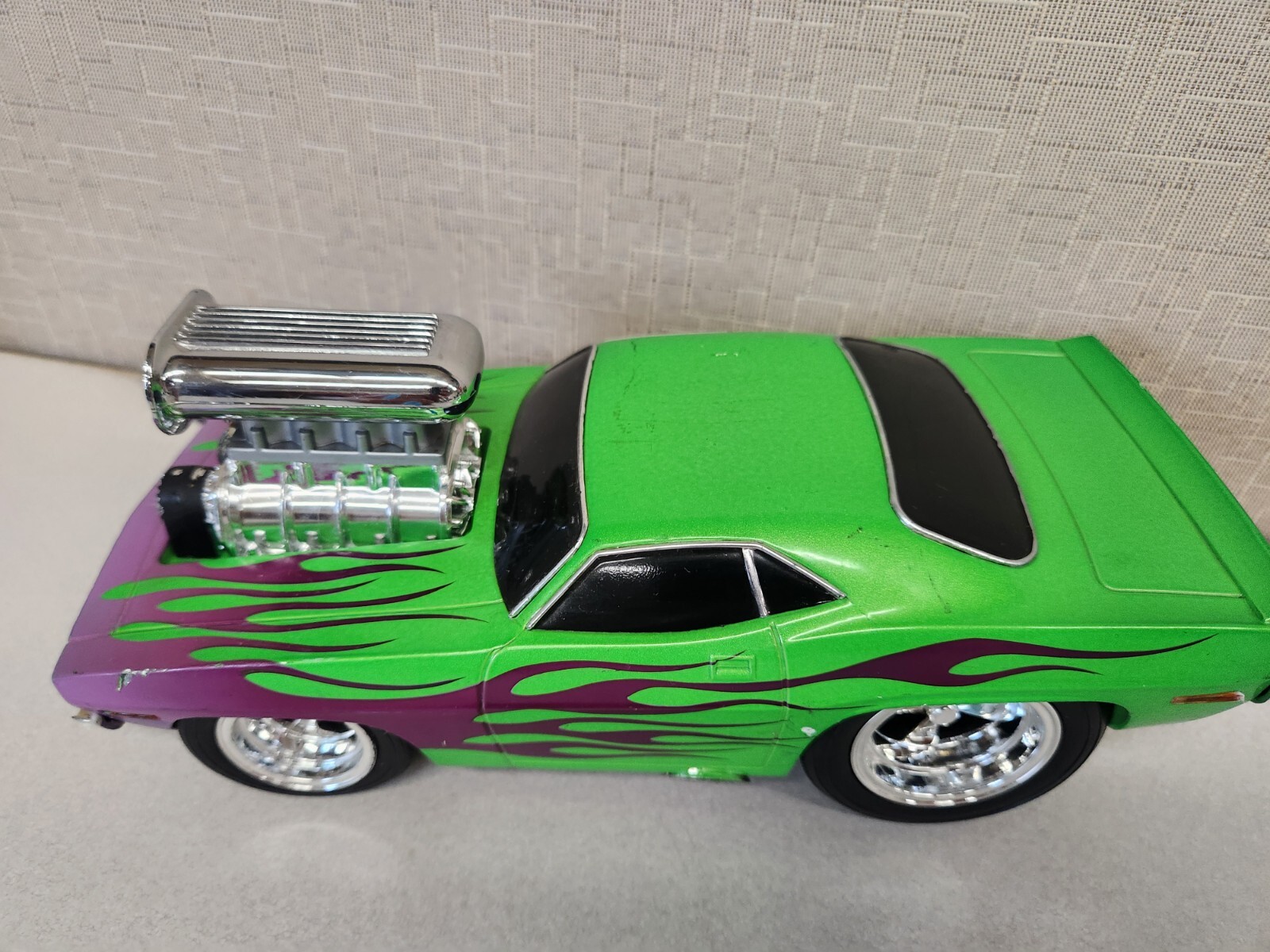 Picture 2 of 6