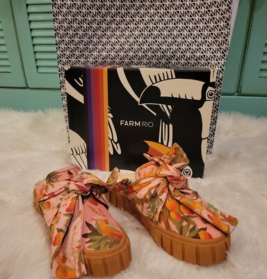 Farm Rio Mango Trees Platform Mules NWB Sz 9