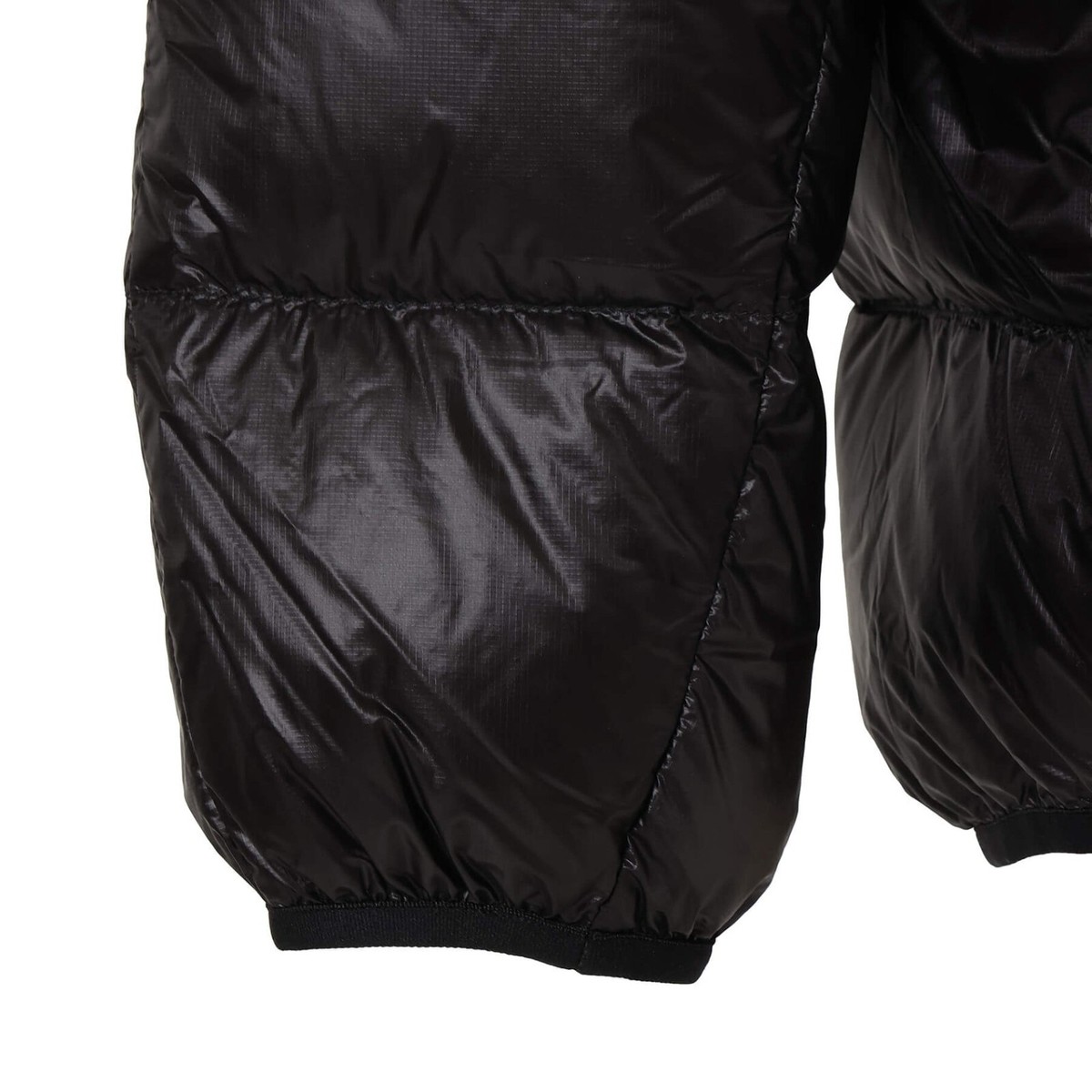 ASK availability first)NANGA MOUNTAIN LODGE DOWN CREW NECK TOP(MEN