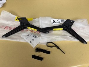 LG 50UN7000PUC Feet W Screws, Ties & Fasteners-LG AAN76411798 / AAN76411797 L/R