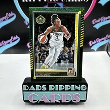 2025 Panini Donruss WNBA Nneka Ogwumike #11 Green Glitter Color Match