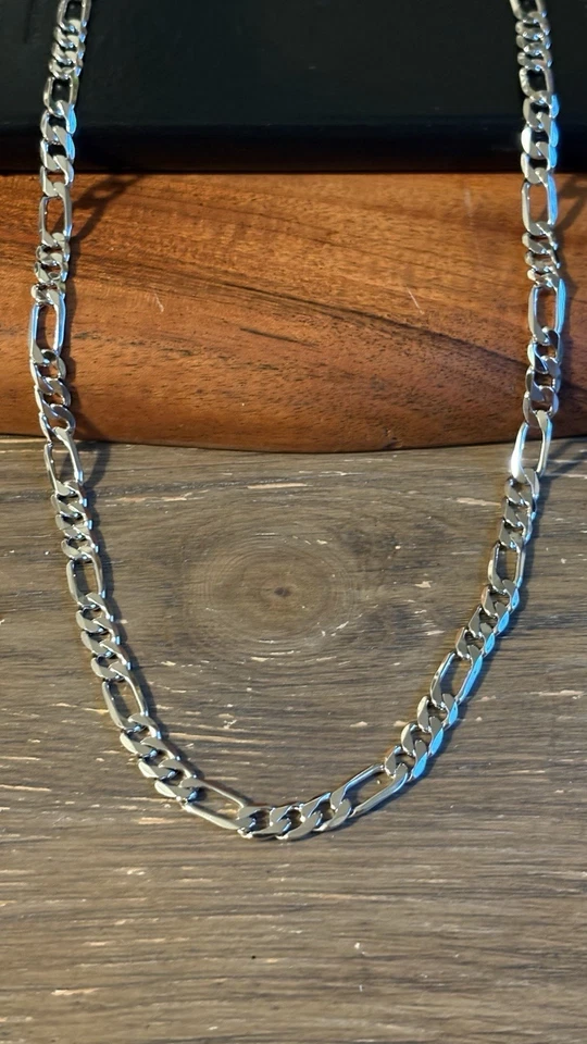 Collar de cadena Figaro de plata de ley 925 de 23 pulgadas - 7 mm - 37,2 g - acabado rodio Foto 2 de 4