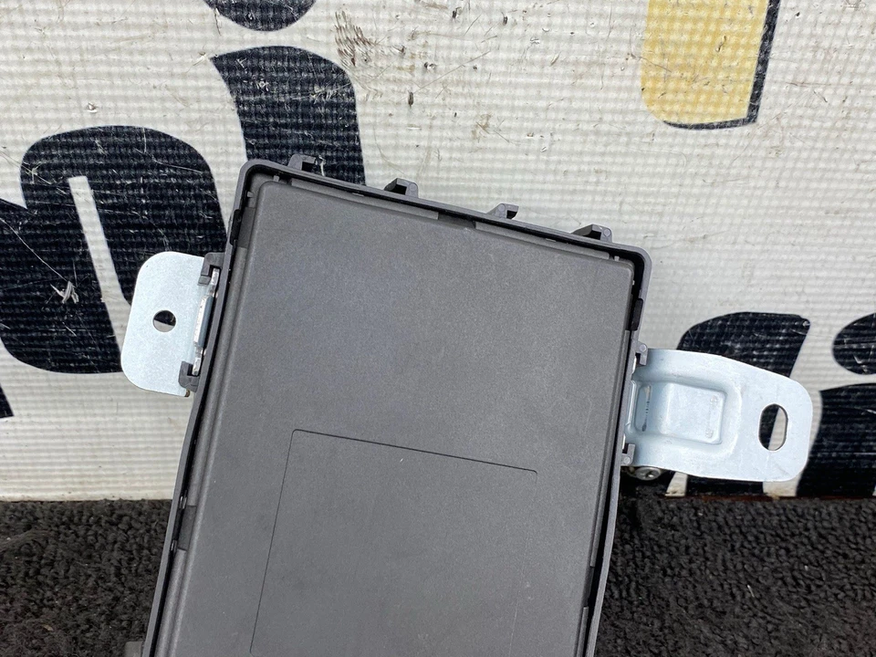 Nissan 370Z 2016 módulo de control de carrocería BCM OEM Foto 2 de 4