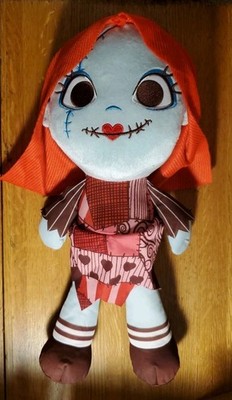 The Nightmare Before Christmas Valentine's Day Sally 16'' Plush Heart   Dress
