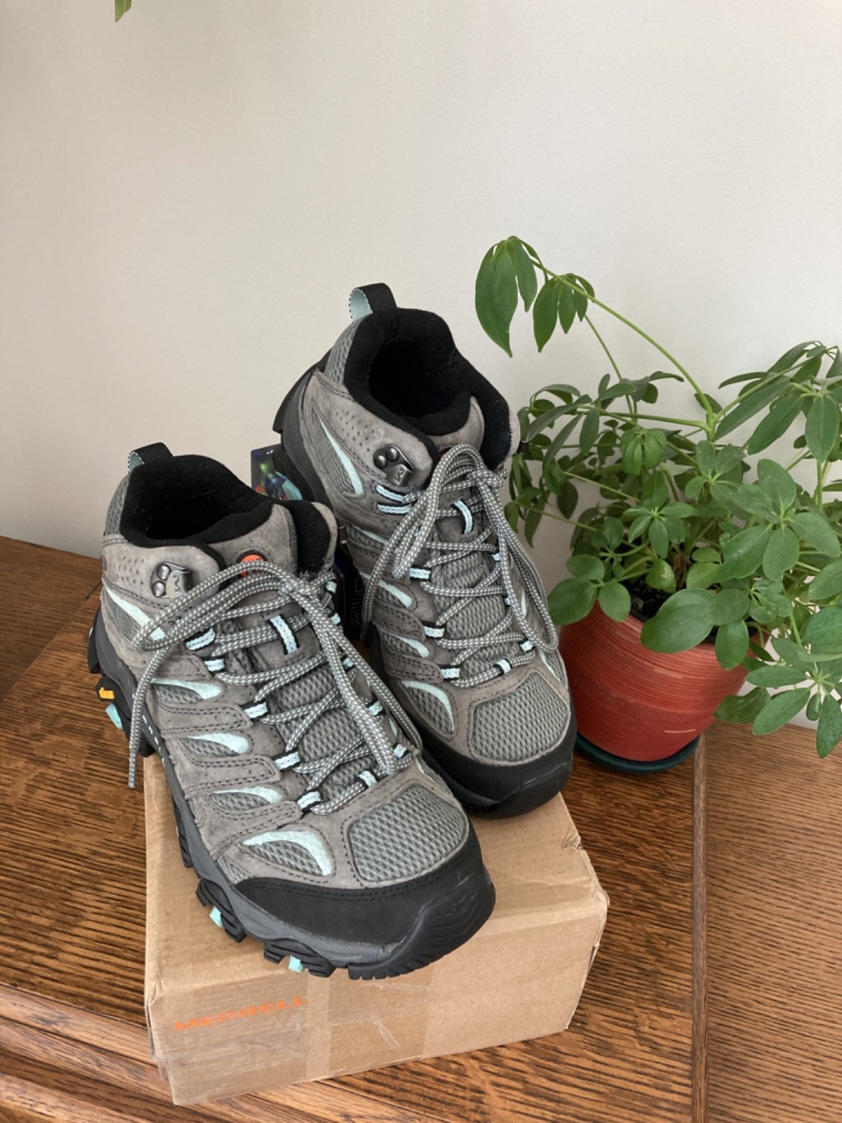 Merrell Moab 3 Mid GTX Stivali da trekking da donna 8 5 M salvia Sedona usati in ottime condizioni