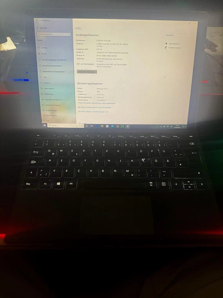 Microsoft Surface Pro 4 – 128 GB / 4 GB RAM – inkl. Zubehör - Bild 2 von 4