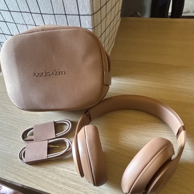 Beats by Dr. Dre Studio Pro x Kim Kardashian Beige Bluetooth w/ Case Cable