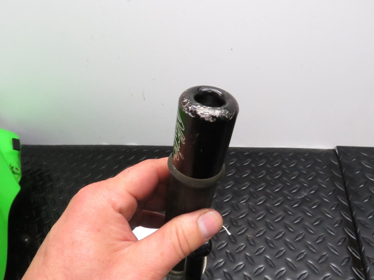クリップ 06 07 KAWASAKI NINJA ZX10 ZX 10R OEM LEFT HANDLEBAR CLIP ON