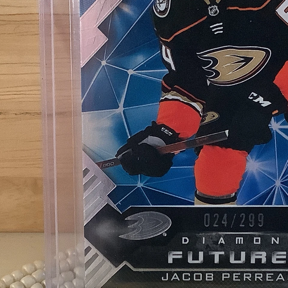 22-23 UD Black Diamond Futures Jacob Perreault Rookie BDF-JP RC /299 - Image 2 of 3