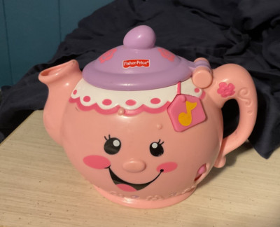 FISHER PRICE LAUGH & LEARN TEA POT, PLAYS MUSIC, SONGS,  POURING TEA SOUND, 6  w