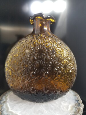 Clevenger Brother's Glass Flask * Brown * Daisies & Buttons Fluted Top 5.5'' 243