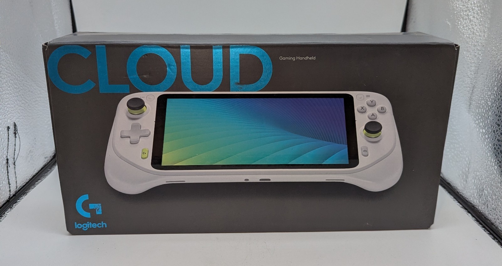 Logitech G CLOUD | 64GB Handheld Console | White | Boxed | (A Grade)