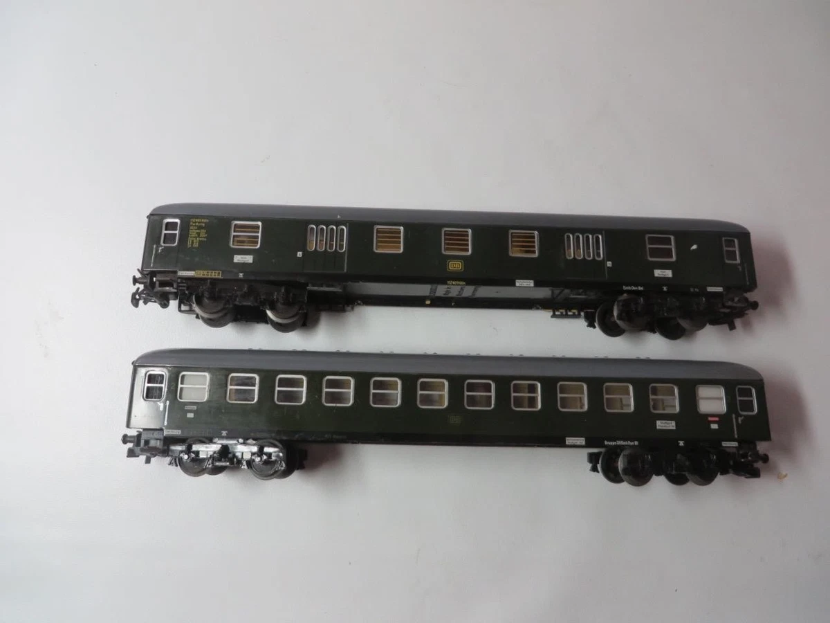 Märklin H0 - 4211, 4210 - Model Train Passenger Carriage Set  2  - 2 Passenger Cars With Lighting K W St E