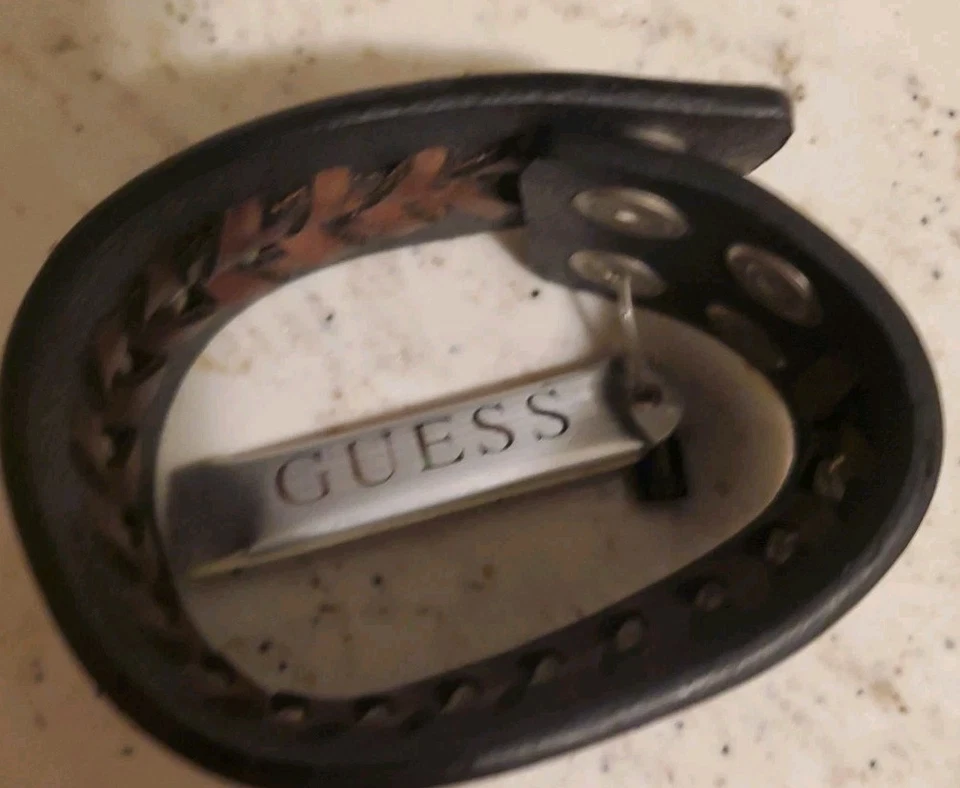 Guess унисекс коричневый из натуральной кожи широкая пряжка браслет - Изображение 2 из 3