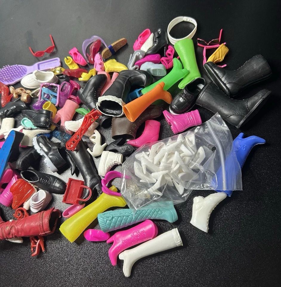 De colección a AHORA~ Barbie Ken & Friends ~BOTAS Y ZAPATOS Lote B~ Pares Individuales DAÑADOS Foto 3 de 4