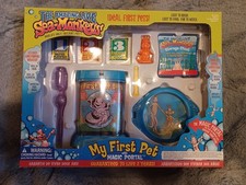 The Amazing Live Sea-Monkeys My First Pet With Magic Portal RARE 2005