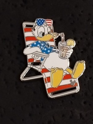 2025 Disney Hidden Mickey Donald Duck 4th of July Independence Day Trading Pin