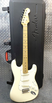 2015 Fender American Standard Stratocaster- USA Made - Olympic White - Hard case