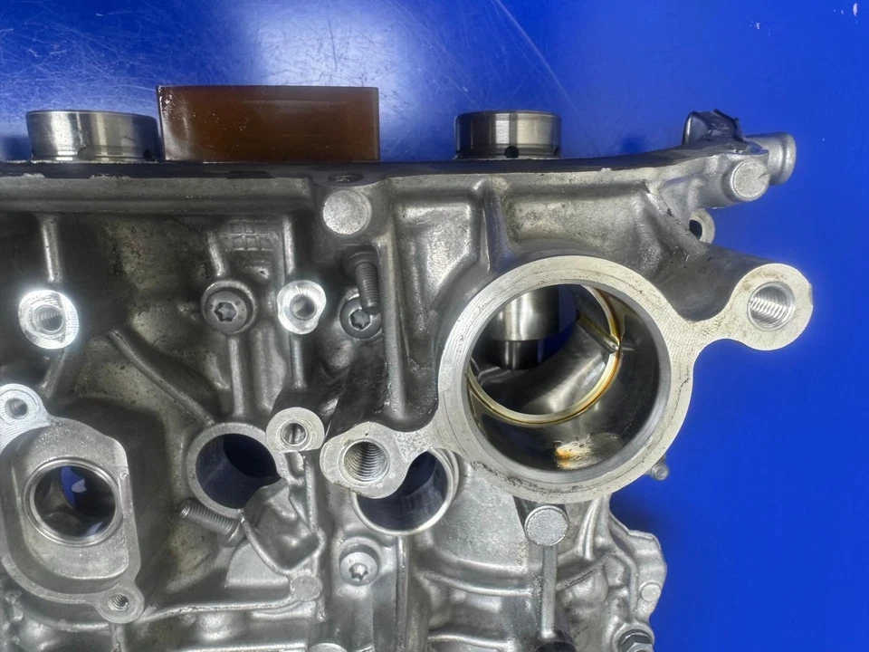 OEM 2018 - 2023 AUDI S4 S5 3.0L RIGHT CAMSHAFT HOUSING VALVE COVER 06M103470H - Image 4 of 4