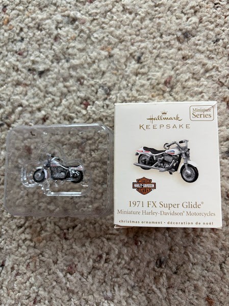 Hallmark Keepsake 1971 FX Super Glide Miniature Harley Motorcycle Ornament