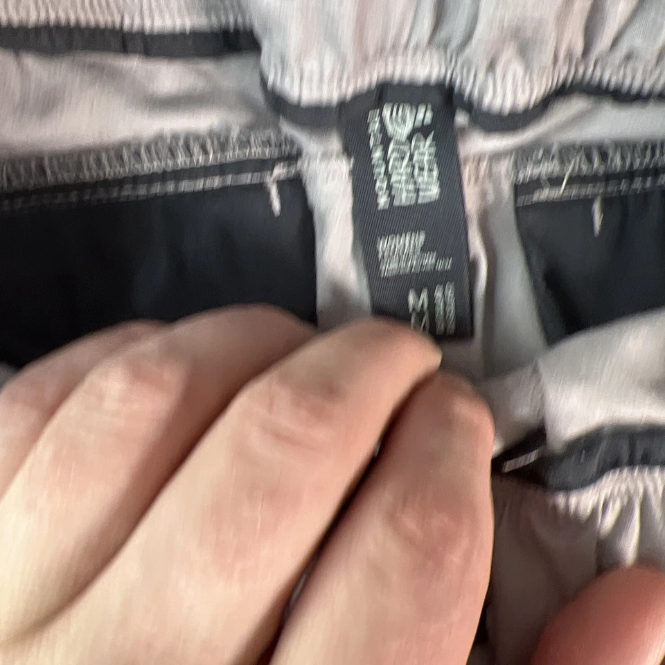 Mountain Hardwear Womens Camo Cargo Pants Elastic Drawstring Waist Size Medium - Image 4 of 4