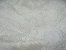 W-C Designs Damask Oval Tablecloth Ivory/Cream 100x63