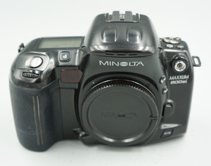 Minolta Dynax 800 Si - Boîtier Argentique 35mm SLR - Avec Poignée Batterie - Japon