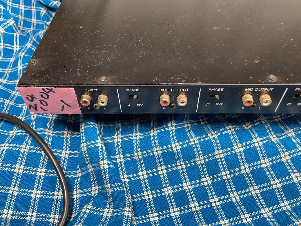 Fostex 2Way-3Way Selection En3000 Channel Di-Vider Complete Fostex 2Way-3Way Selection En3000 Channel Di-Vider Complete