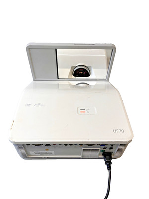 Smart Technologies UF70 Projector - ohne Fernbedienung (LS-9091)