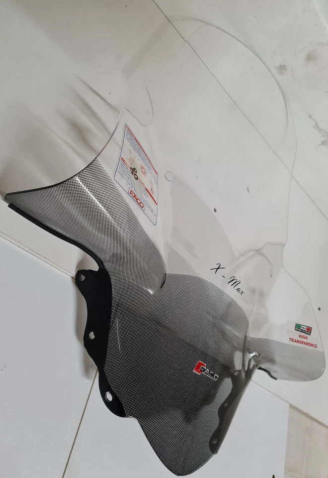 PARABREZZA YAMAHA X-MAX 125/250 2014 (3° serie) cod.23336 CREPA INCOLLATO - Immagine 4 di 4