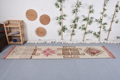 Turkish Runner Rug 2,5x10,3 ft, Beige Animal Print Vintage Wool Rug