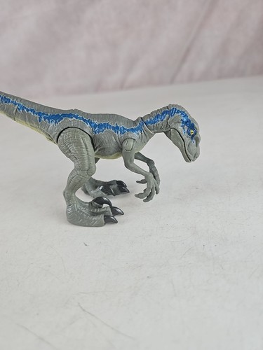 Jurassic World Attack Pack Modellino Velociraptor "Blue" Spring Up, Mattel - Foto 5 di 8