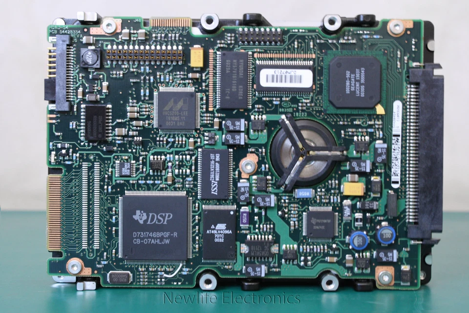 Seagate Cheetah 73GB 10,000 RPM 3.5 in. Ultra160 SCSI HDD ST373405LC 9R6006-999 - Image 4 of 4