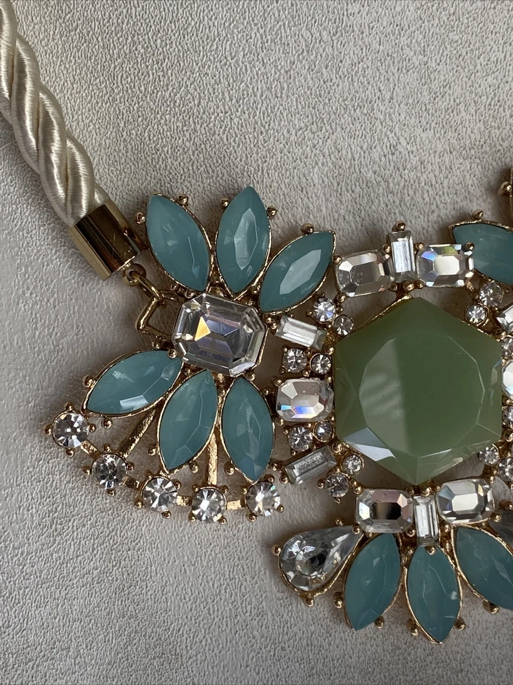 "Collar Park Lane Aqua Fleur tono dorado marfil cuerda declaración 17-20"" y Lia Sophia" Foto 2 de 4