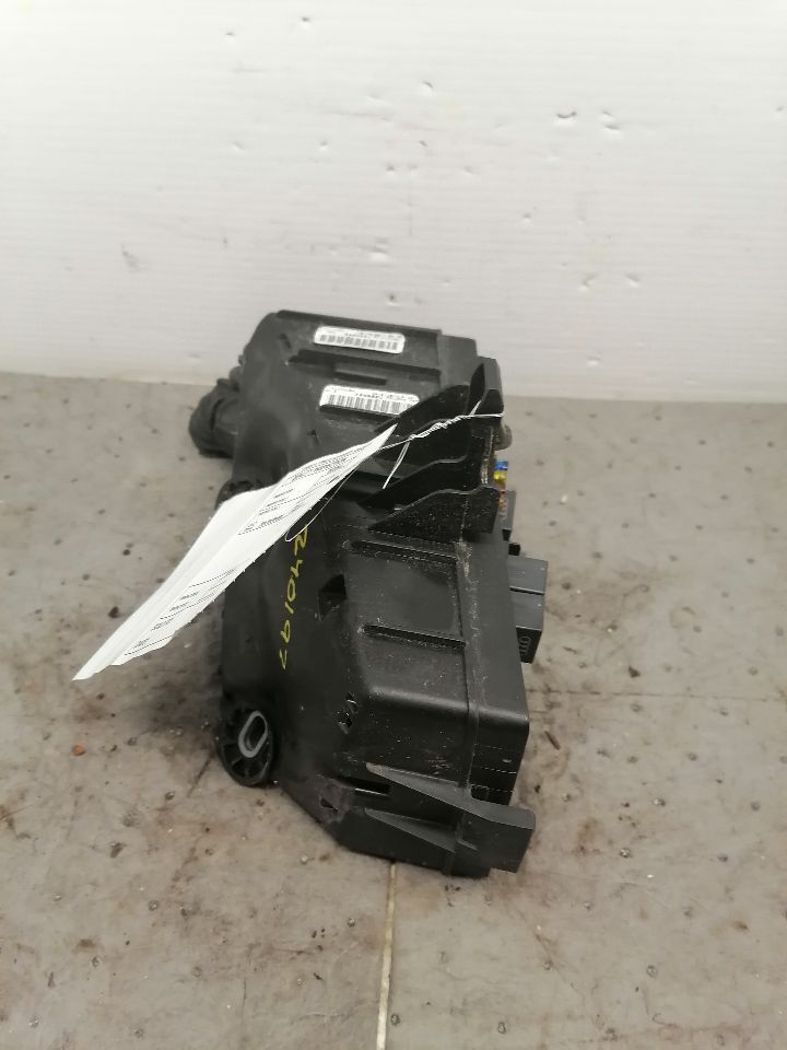 Fuse Box Engine Compartment Fits 15-19 GOLF 1372079 | eBay