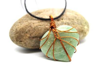 REIKI ENERGY CHARGE GRÜNE JADE HERZ KUPFERDRAHT STEIN ANHÄNGER KRISTALL HALSKETTE