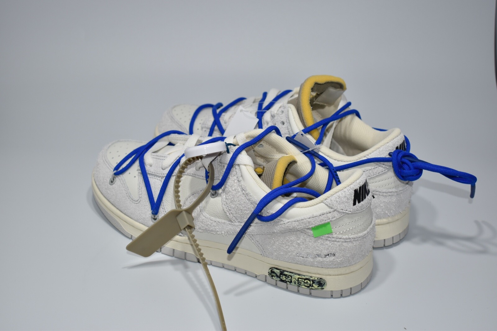 OFF WHITE X NIKE Lotto Nike Dunk Low x Off White 32 UK 7 5 US 8 5 EUR 42