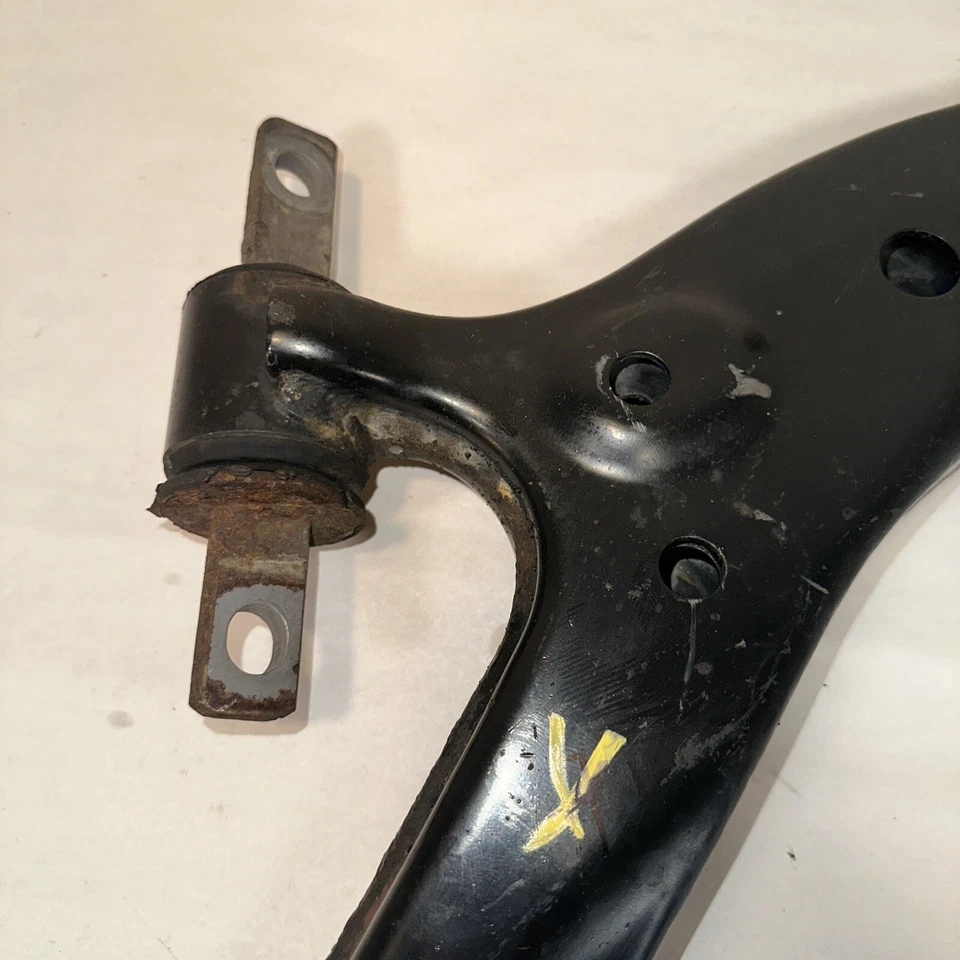 Brazo de control inferior delantero derecho con conjunto de rótula para Honda CR-V 2012-2014 Foto 3 de 4