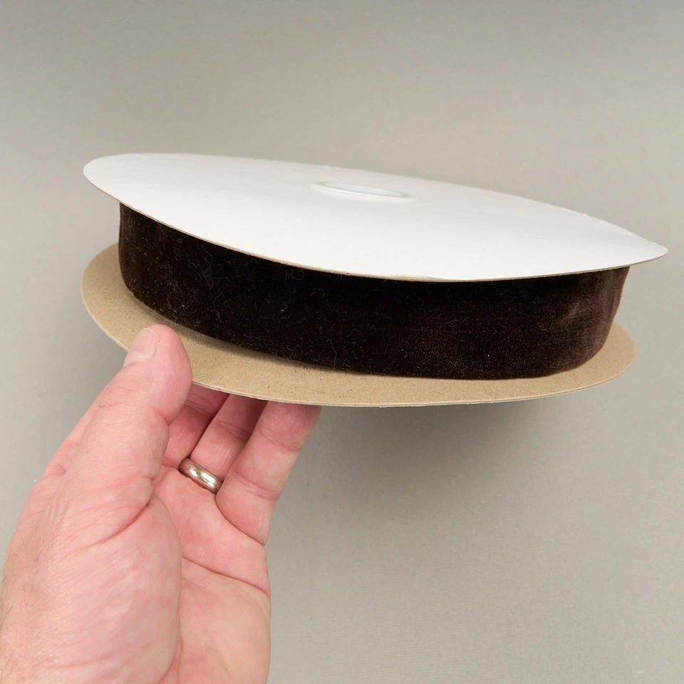 Vintage Velvet Ribbon Dark Brown 1.5" Nylon Made England 22 Yards - Image 4 of 4